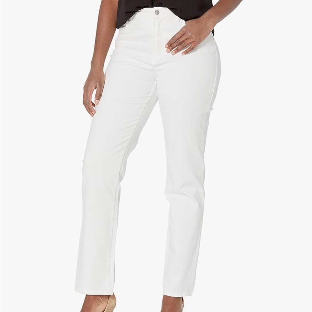 Gloria Vanderbilt Amanda White Classic High-Rise Tapered Jeans